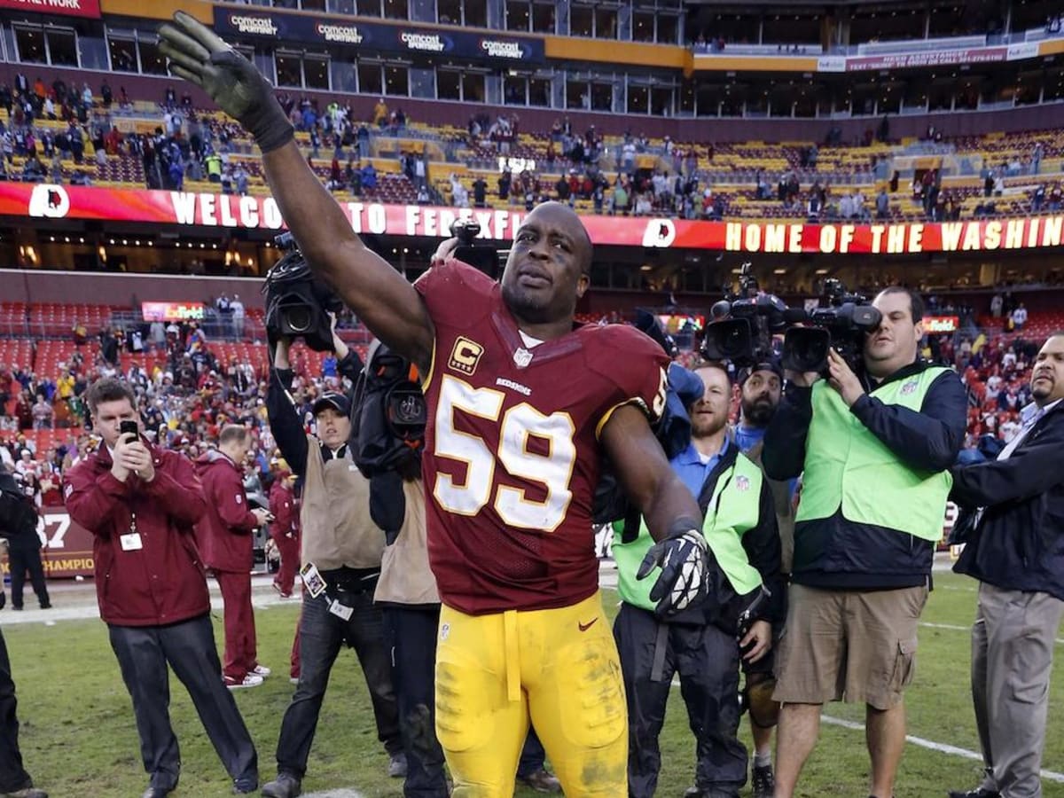 Redskins Ring Of Fame Honoree Brian Mitchell Spars With Chris