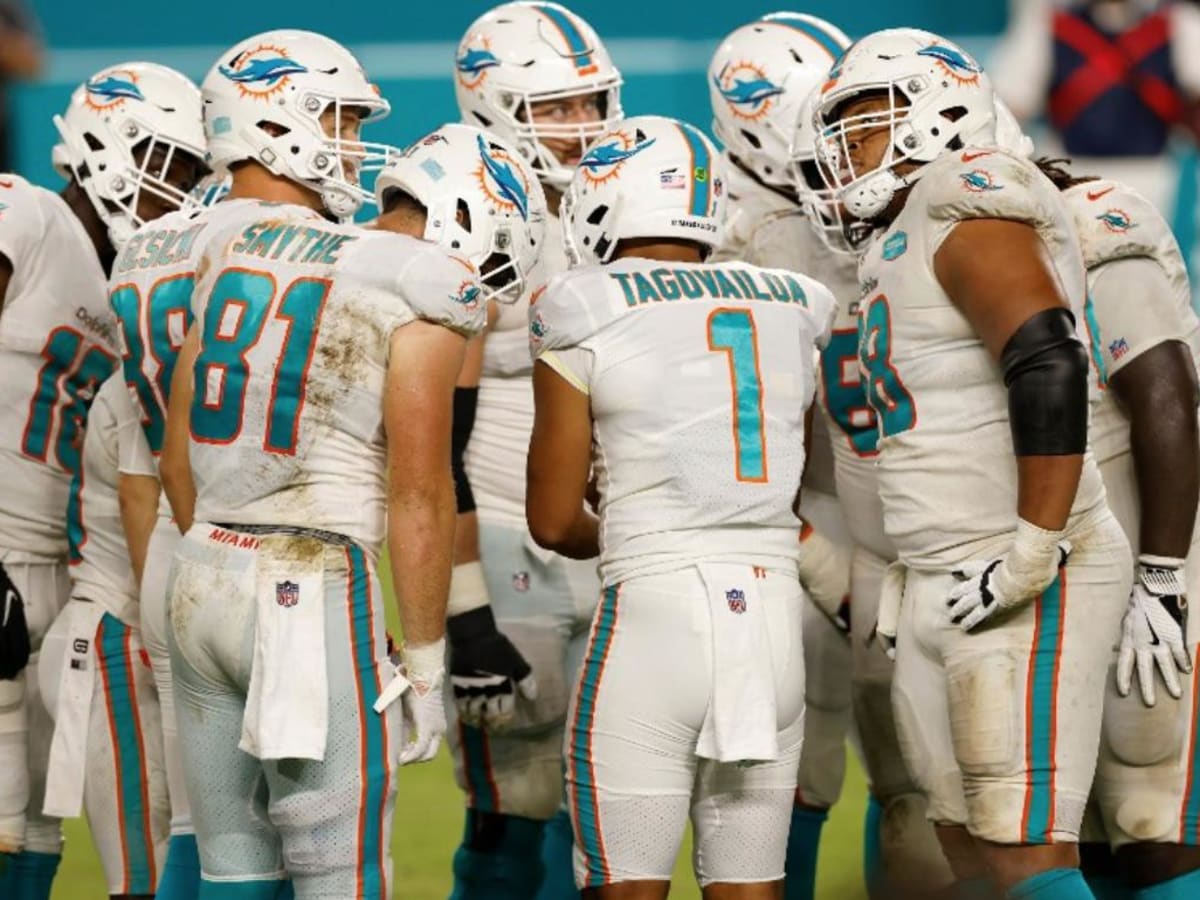 Chargers-Dolphins 2022: Key Moments and Highlights - Sports Illustrated Los  Angeles Chargers News, Analysis and More