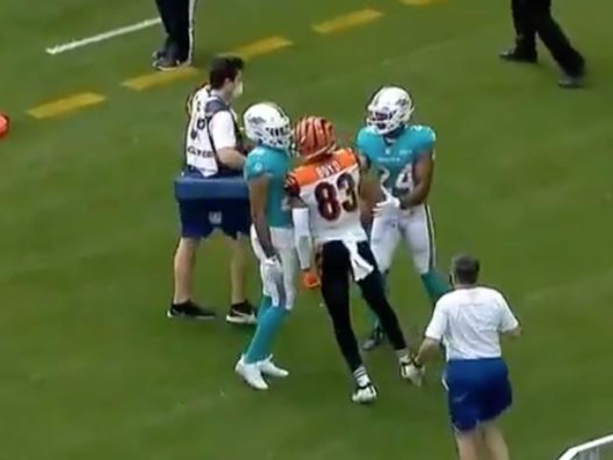 Miami Dolphins ejection: Xavien Howard, Bengals' Tyler Boyd fight