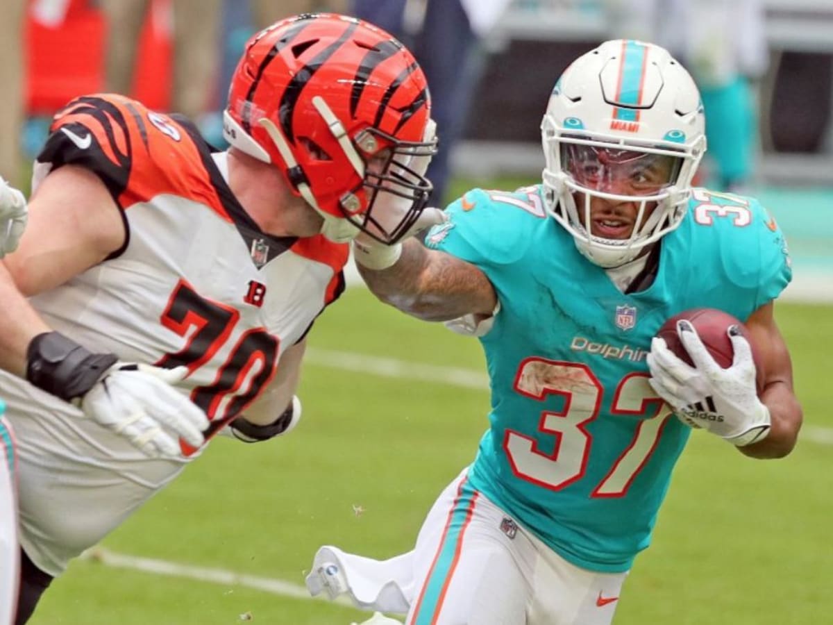 Dolphins work out 4 running backs on Tuesday