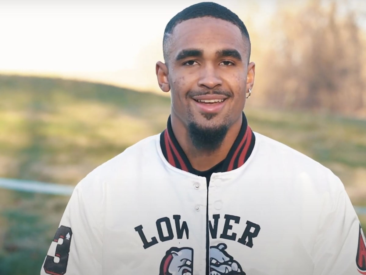 Jalen Hurts making a profound impact on Pennsylvania kids, families -  Sports Illustrated Oklahoma Sooners News, Analysis and More