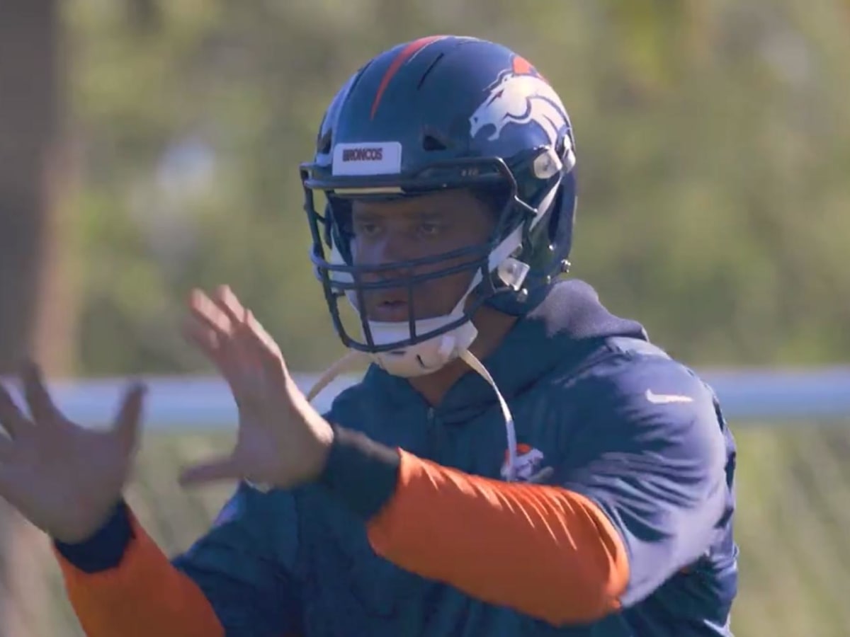 Russell Wilson sets tone in Broncos' OTAs with 'wild obsession