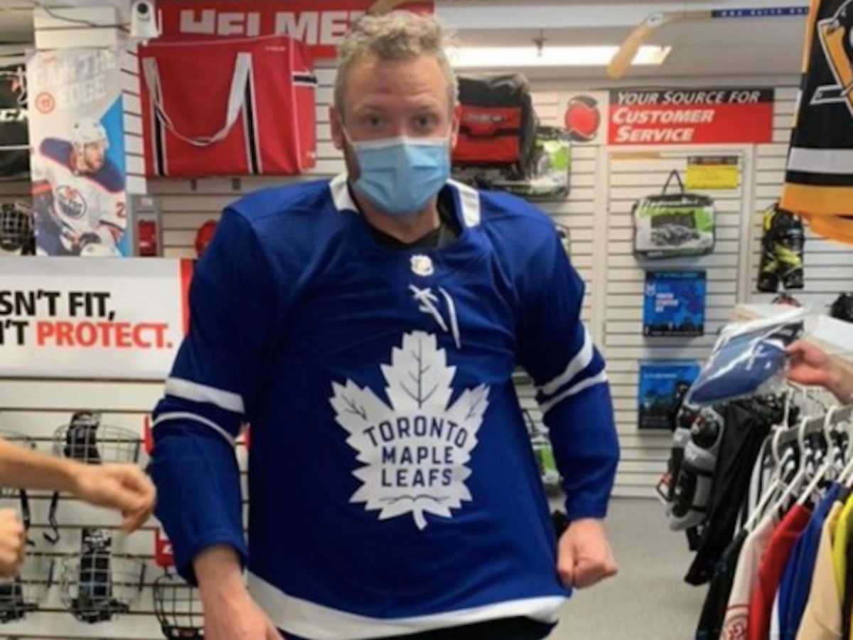 Man behind mask at Toronto hockey store revealed to be Josh