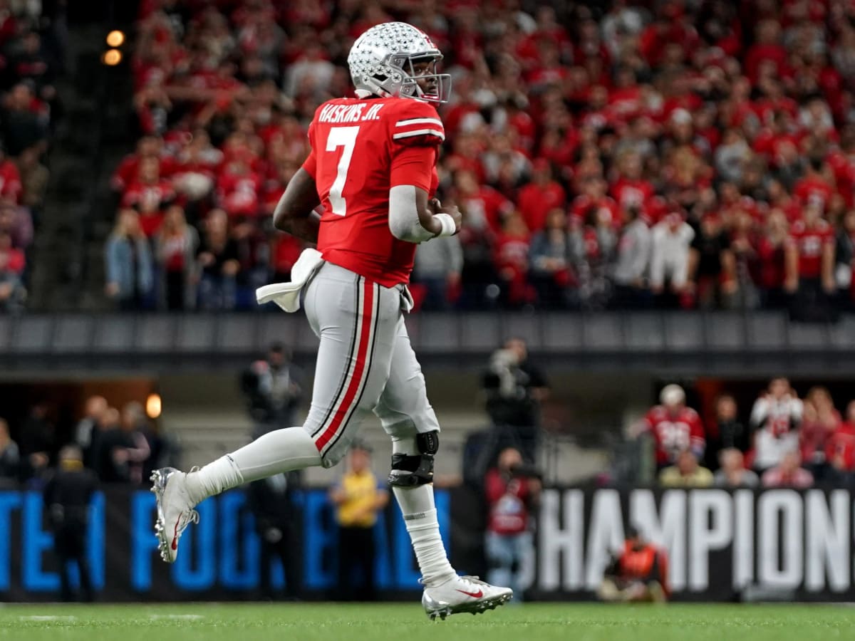 Dwayne Haskins Becomes First Ohio State Quarterback Ever to Eclipse 300  Passing Yards in Debut Start