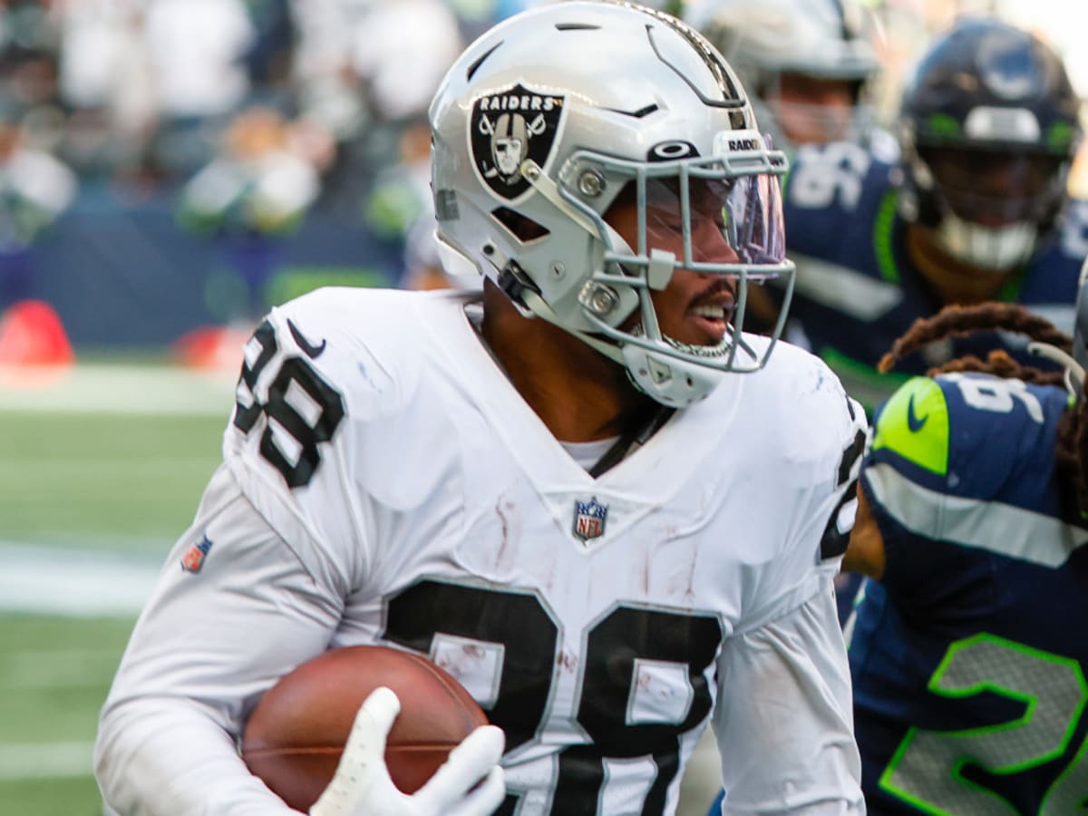 Chargers vs. Raiders: NFL Week 13 Same Game Parlay Picks & Predictions  (2022)