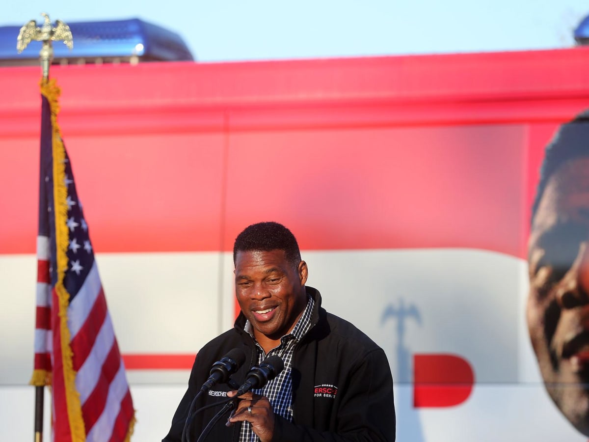 Will Herschel Walker's Football Fame Help Him Win Georgia Senate Runoff? -  Bloomberg