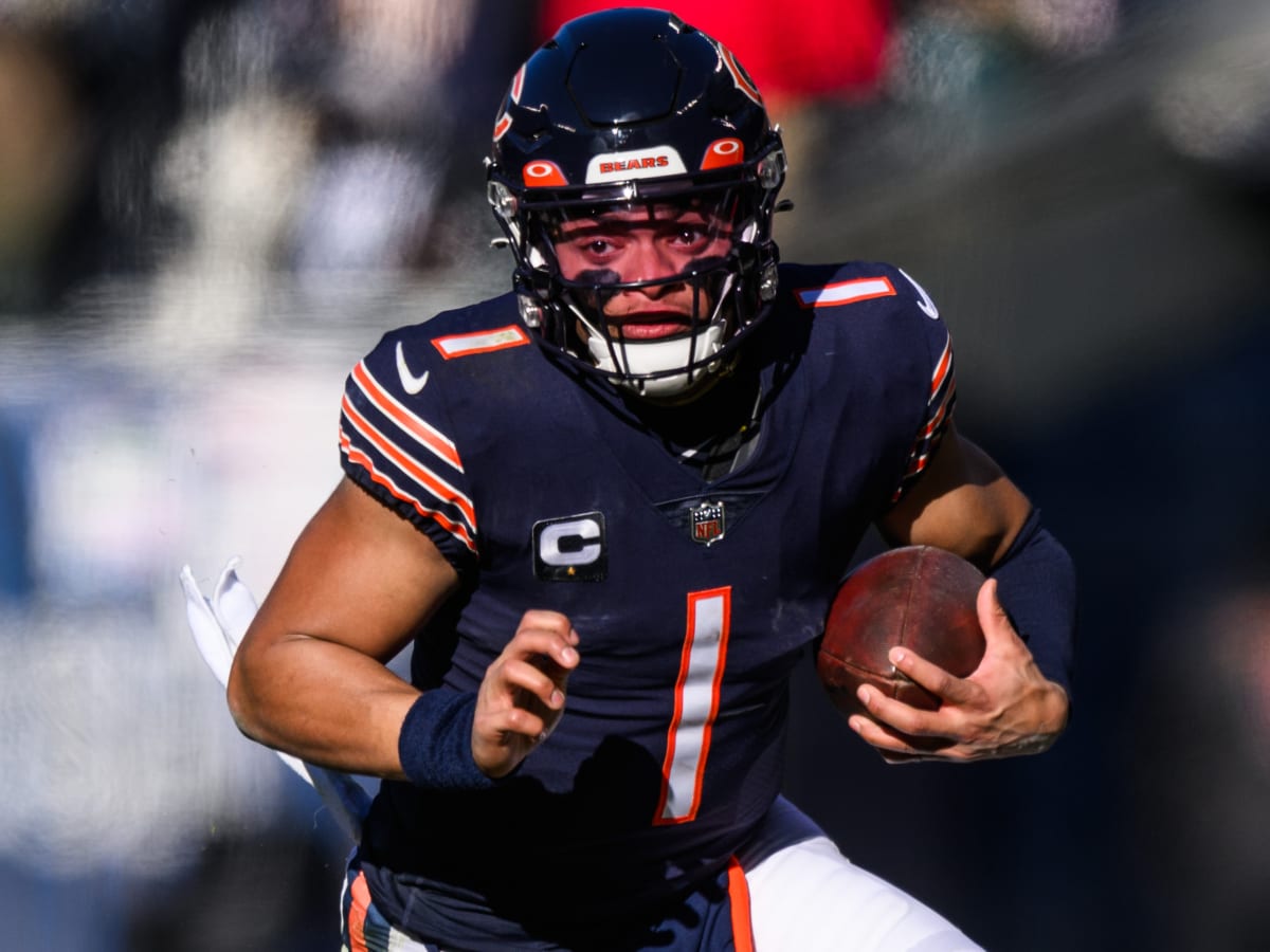 Fields breaks Douglass' QB rushing record in Bears' 25-20 loss to Eagles