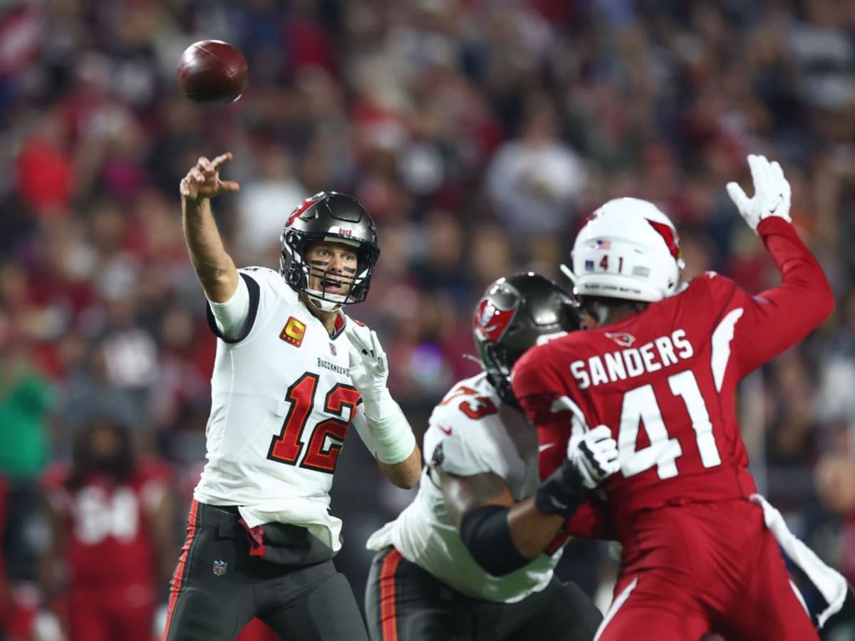 Buccaneers 19-16 Cardinals: Santa Claus gave Tom Brady a Christmas gift  with a magical finish to beat the Cardinals in OT