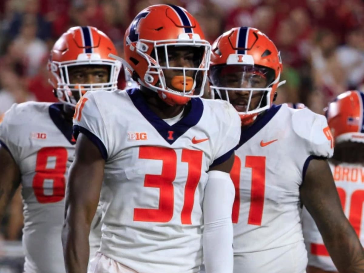 New England Patriots 7-Round Mock Draft: Defensive Star at Linebacker or  Cornerback? - Sports Illustrated New England Patriots News, Analysis and  More