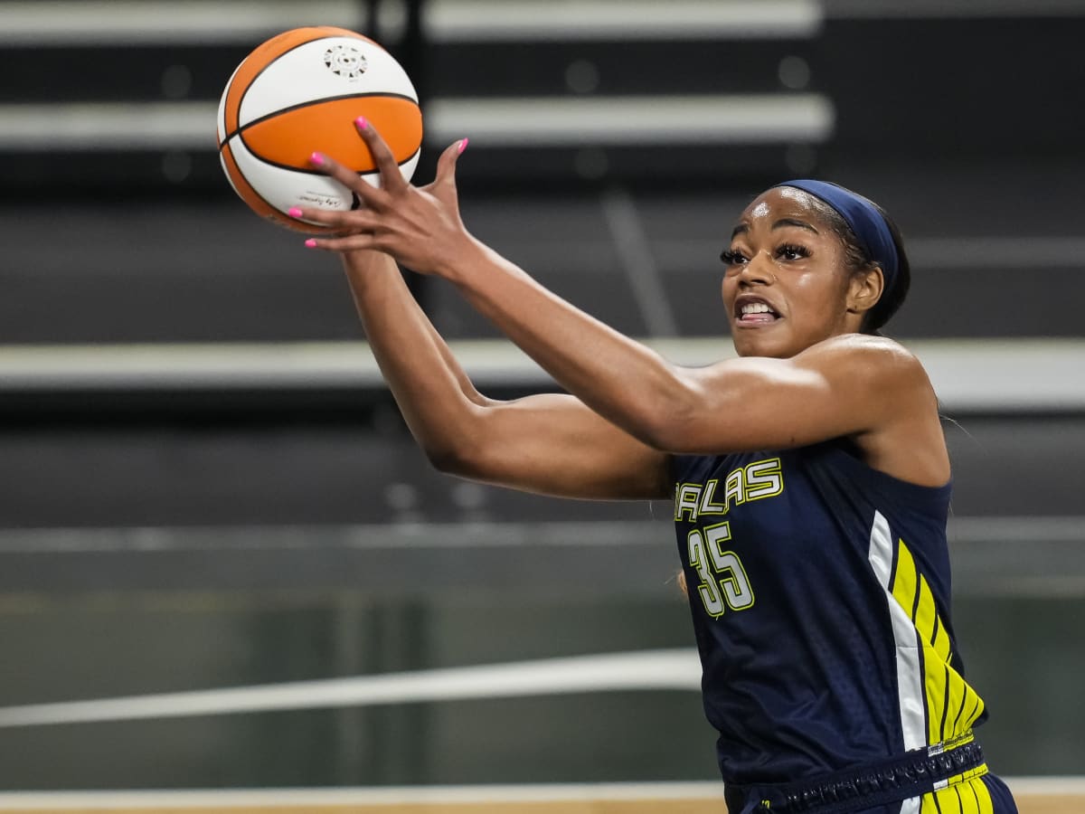 Dallas Wings select Texas' Charli Collier No. 1 in WNBA draft