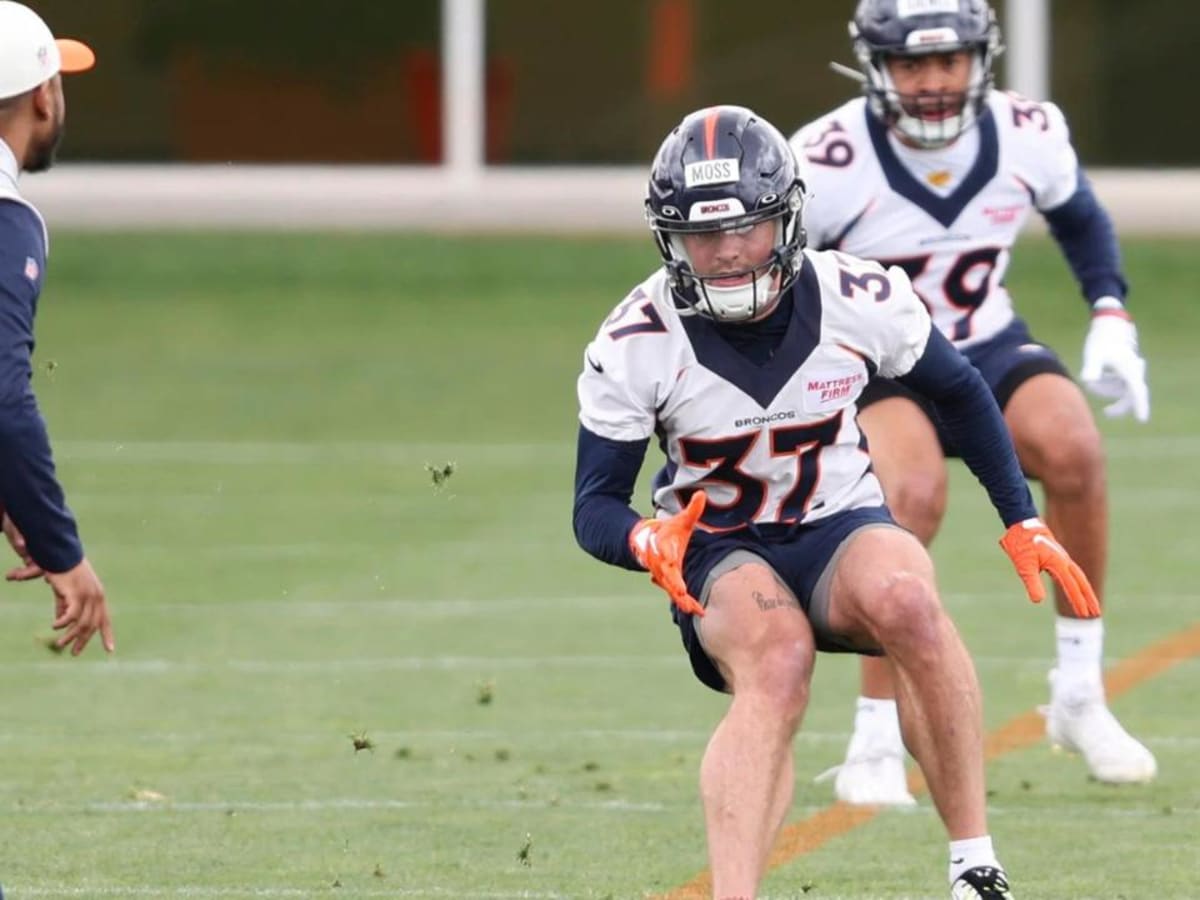 Denver Broncos sign 3rd-round draft pick Riley Moss