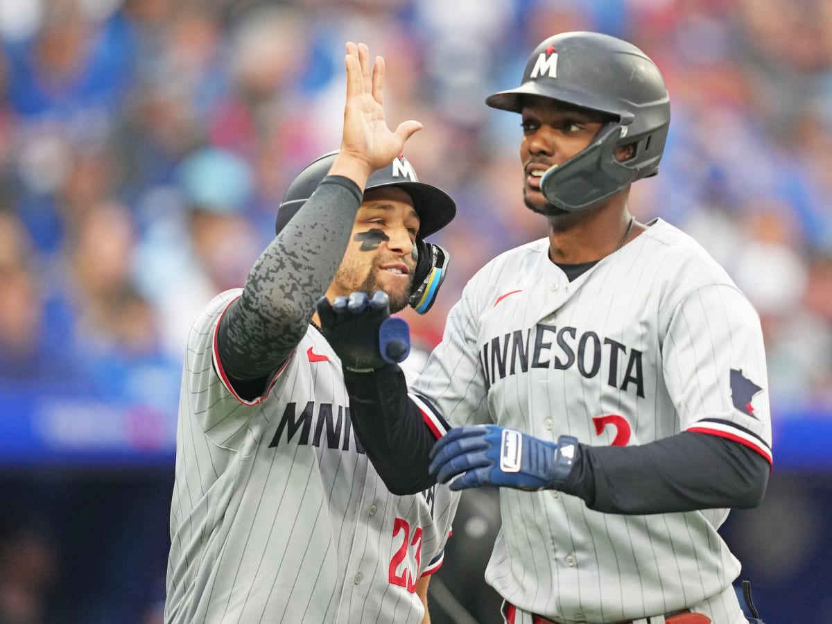 Solano hits tiebreaking single as the Twins snap 5-game skid with