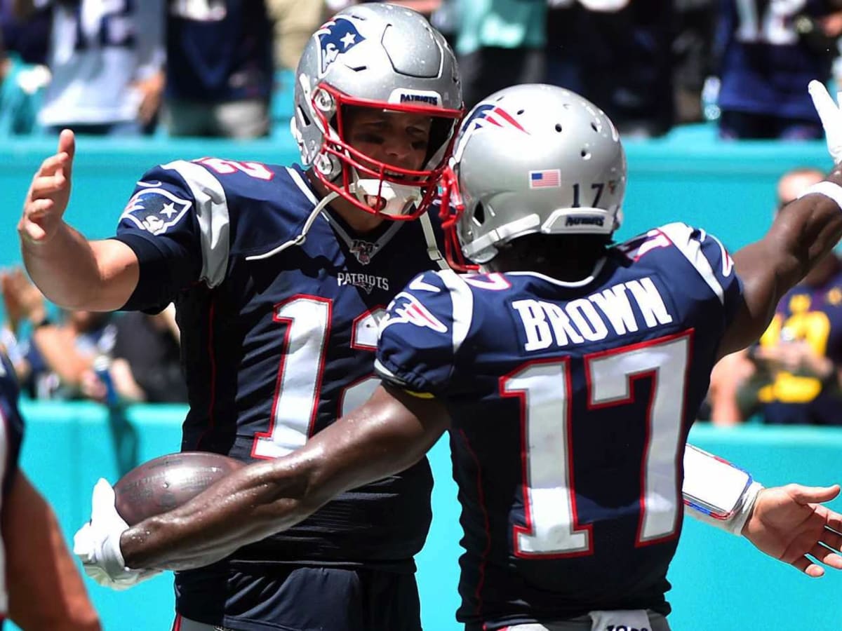 Antonio Brown to return to the NFL, reunite with Tom Brady in Tampa Bay -  Pats Pulpit