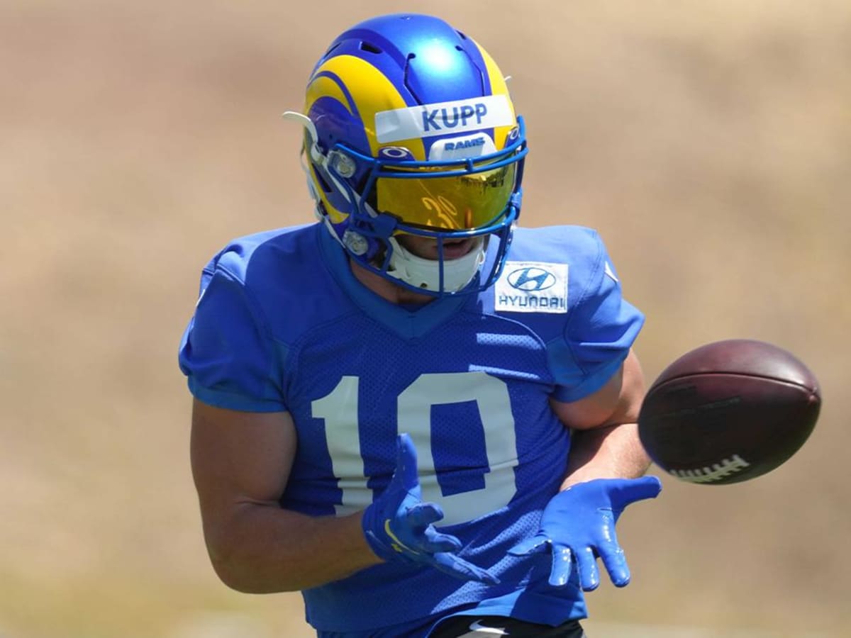 Should you draft Cooper Kupp or Tyreek Hill in 2023: Fantasy