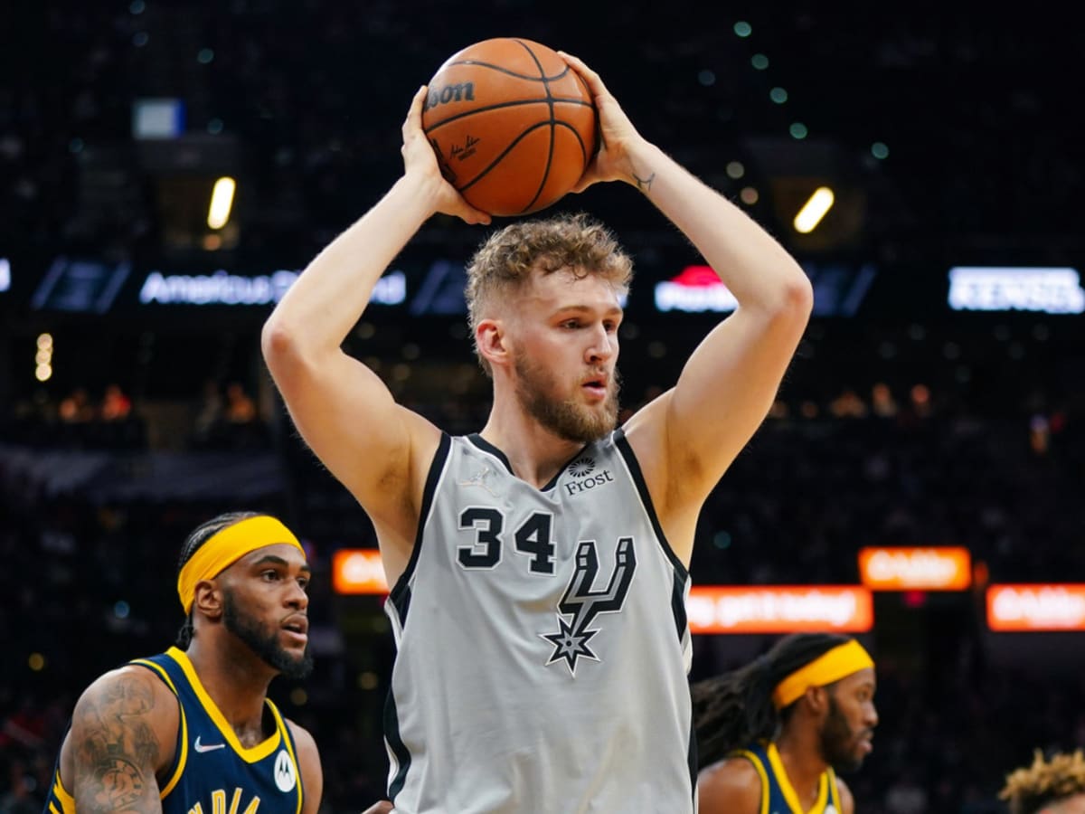 Can Jock Landale contribute in his first year with the Spurs
