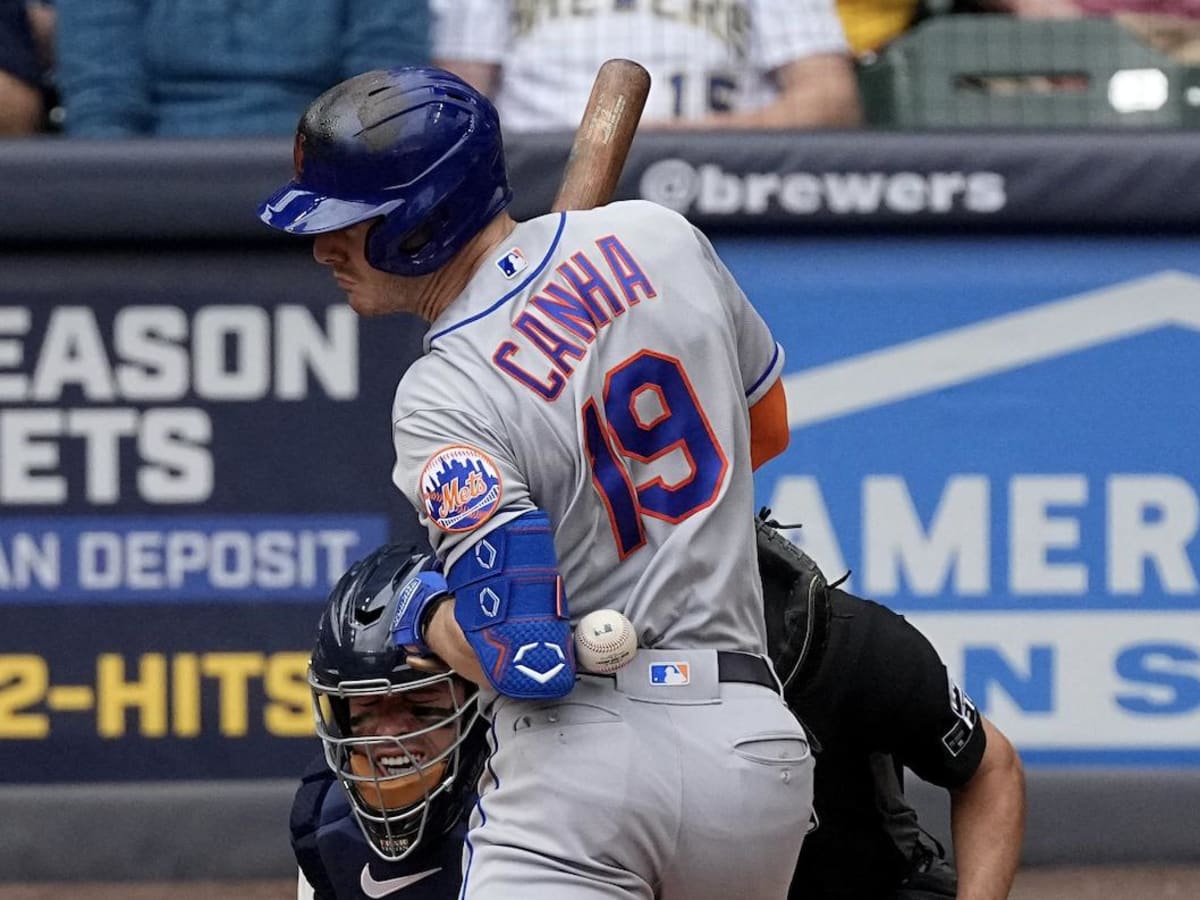 Mets pitchers set new MLB record by starting season 0-for-51