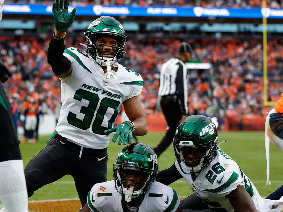 Patriots crush Jets, 33-0, stay unbeaten on the season - The