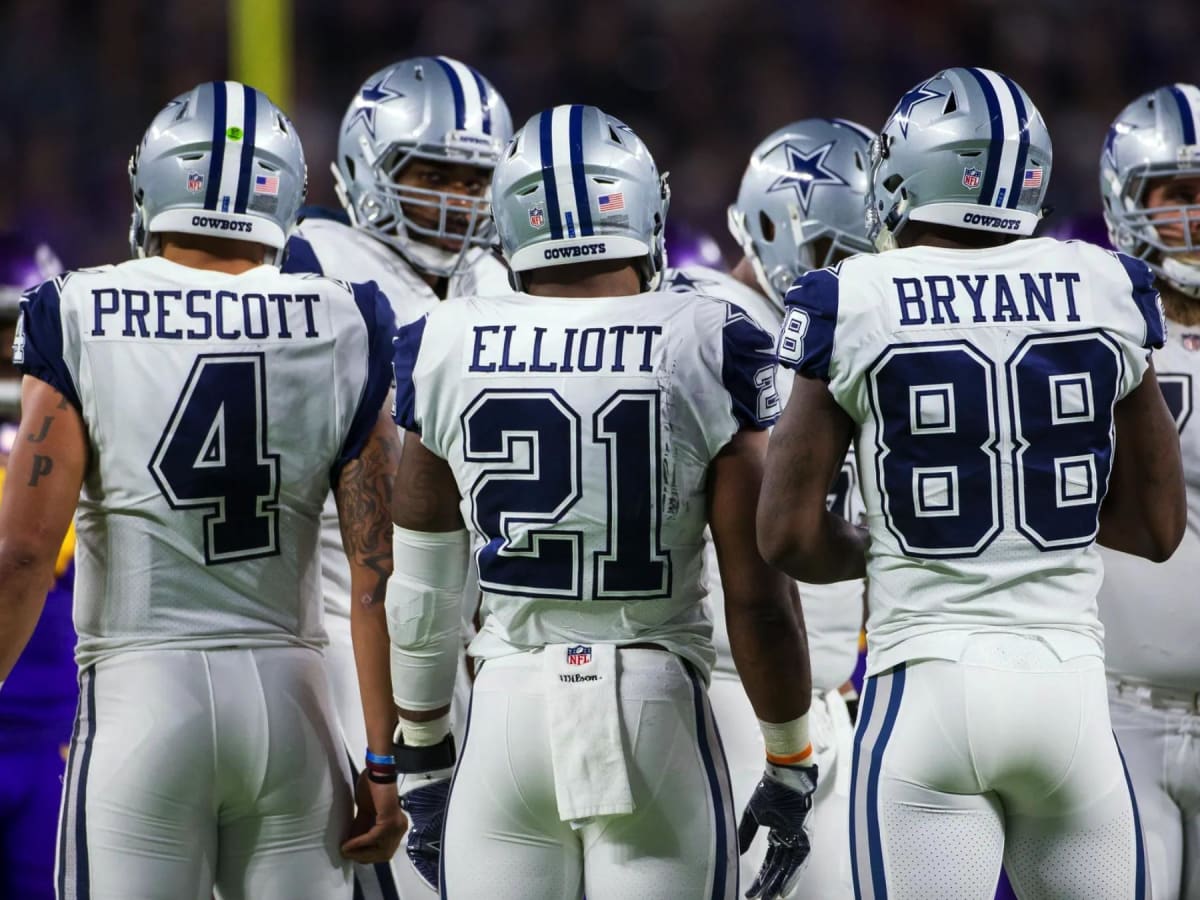 Aug 29, 2015: Dallas Cowboys wide receiver Dez Bryant #88 warms up but did  not play during an NFL Preseason football game between the Minnesota  Vikings and the Dallas Cowboys at AT&T