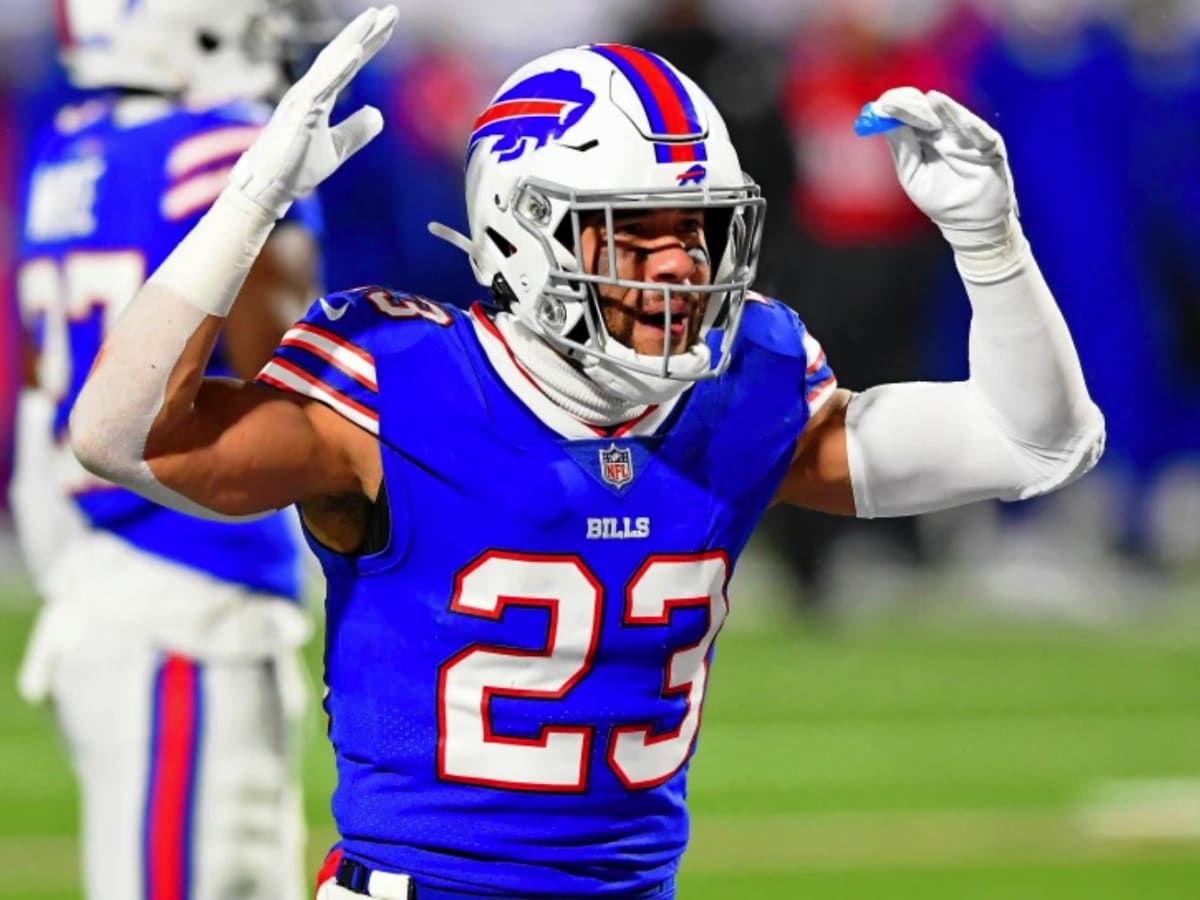 Bills Make Me Wanna Give: Micah Hyde gives back with Backpack Giveaway