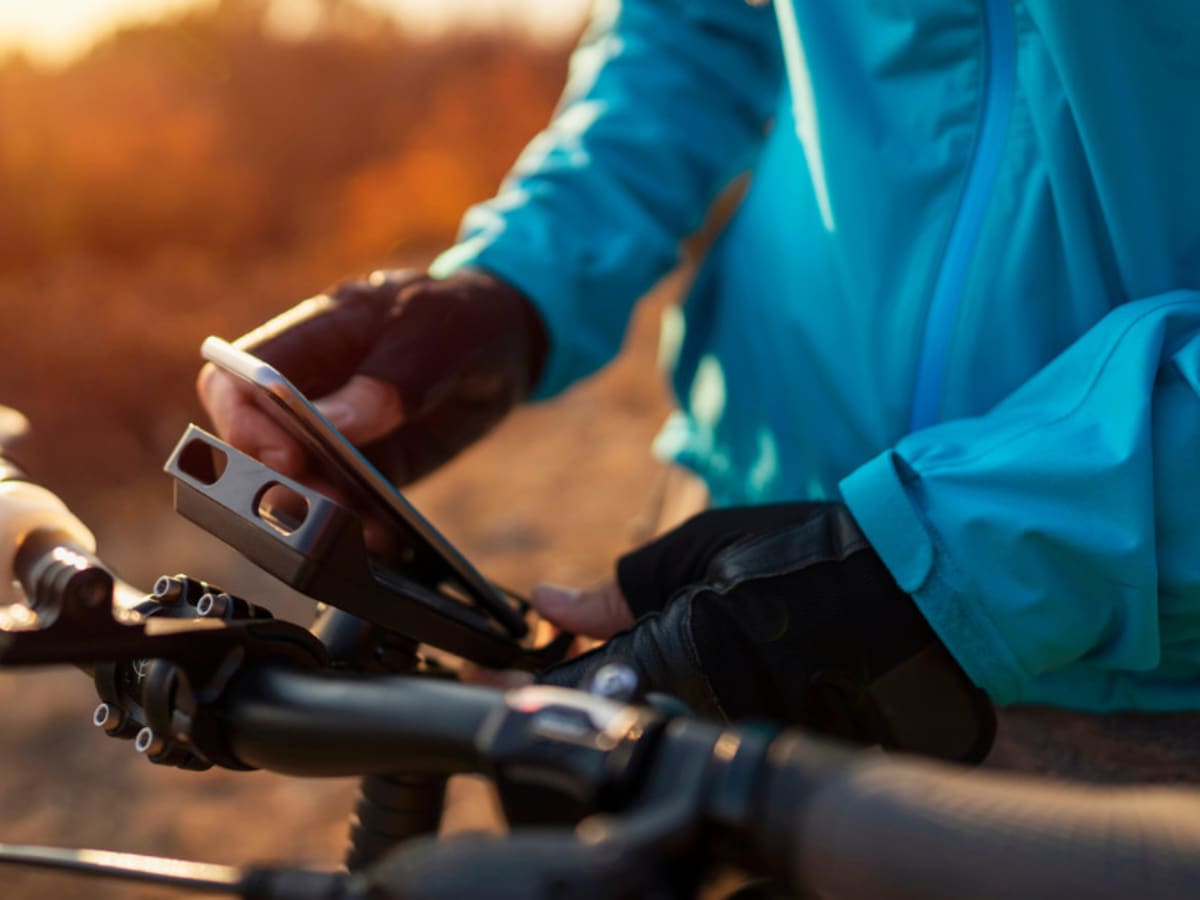 The 9 Best Bike Phone Mounts of 2024 - Sports Illustrated