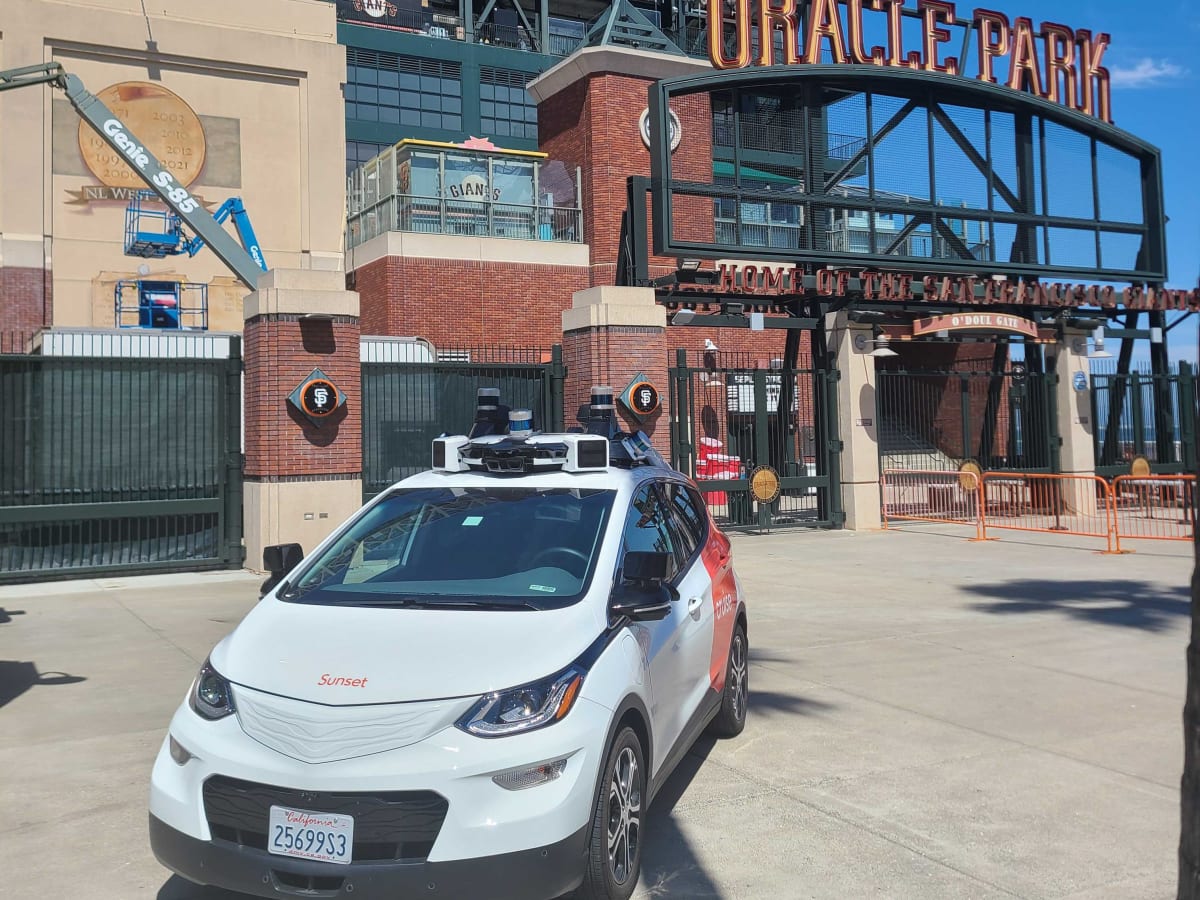 SF Giants announce self-driving car company as jersey patch sponsor, Sports