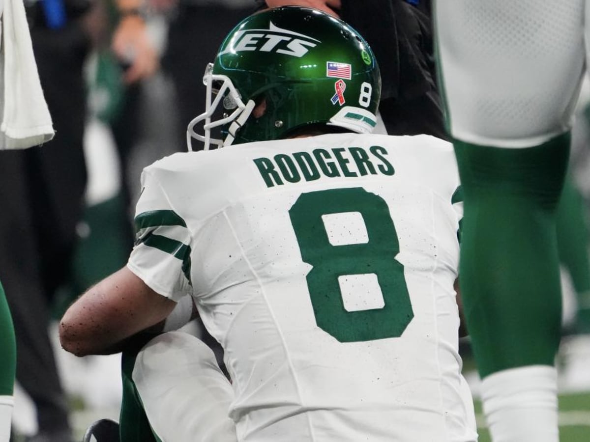 Aaron Rodgers Suffers Ankle Injury in New York Jets Debut