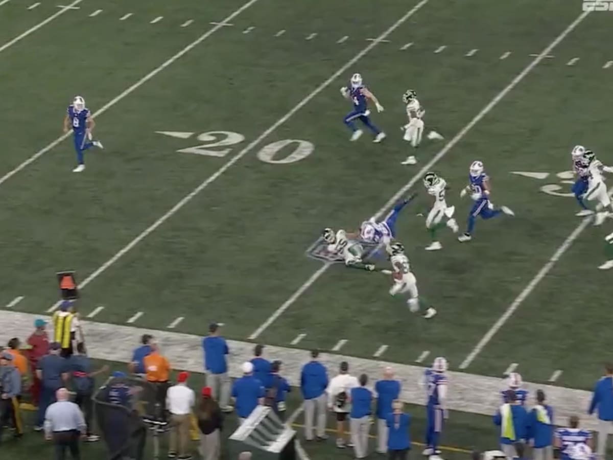 Refs gifted the Jets a pick-six against the NY Giants with bogus missed call