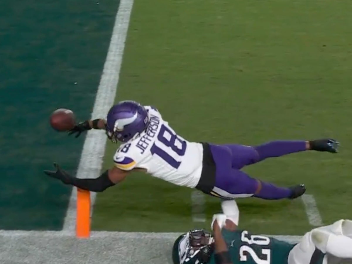 Justin Jefferson, Vikings lose fumble thanks to 'worst rule in