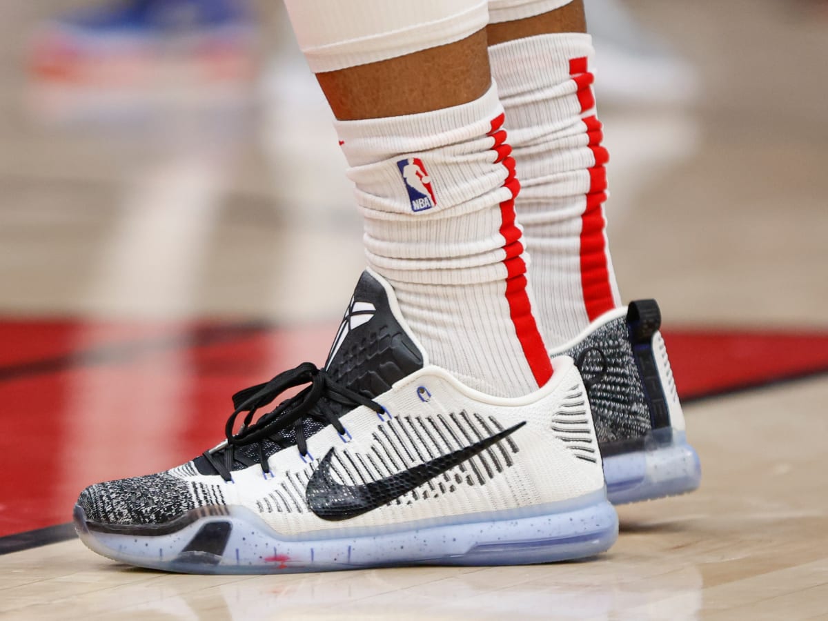 Kobe shoes cheap demar derozan