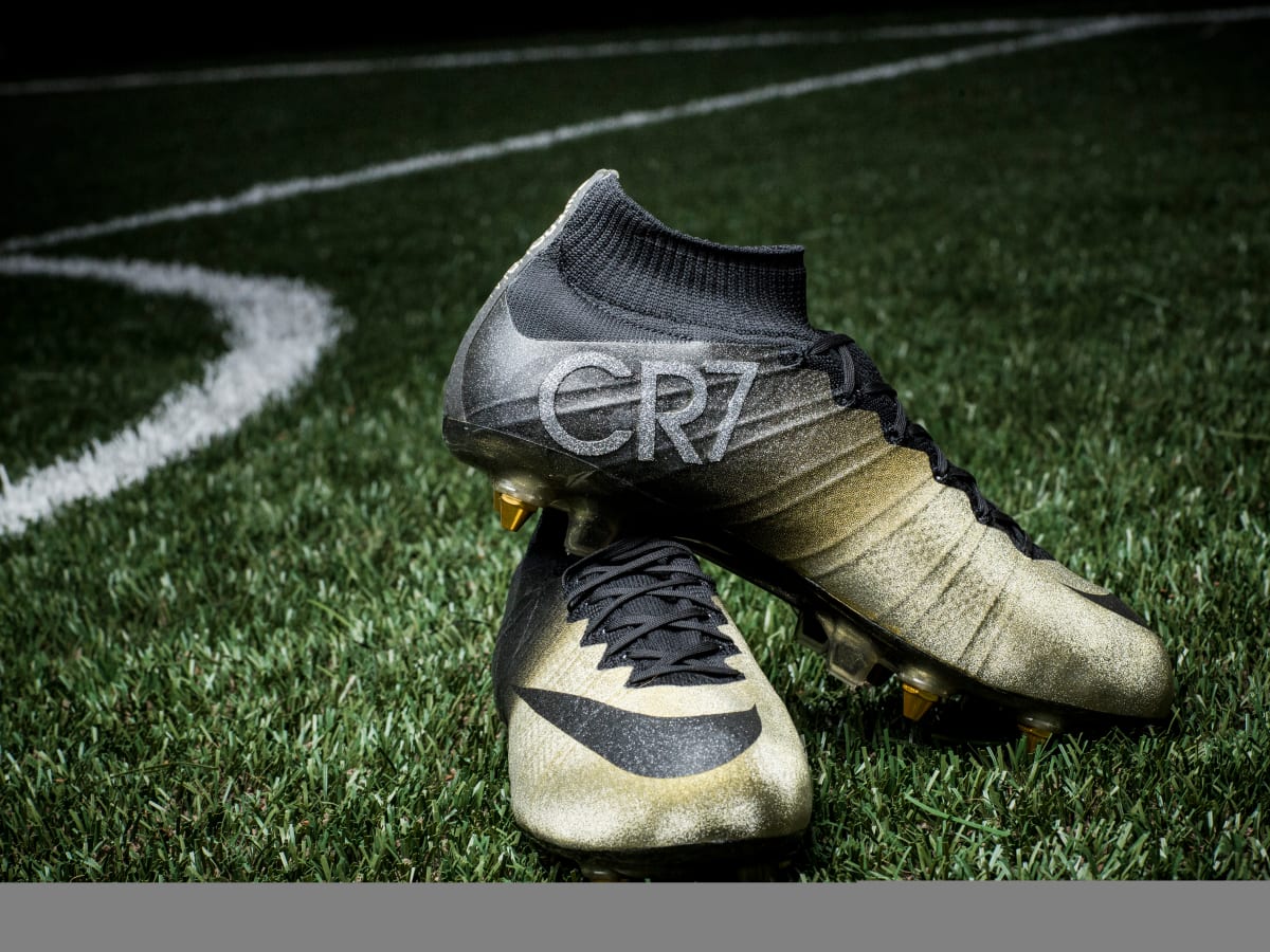 Cr7s cleats sale