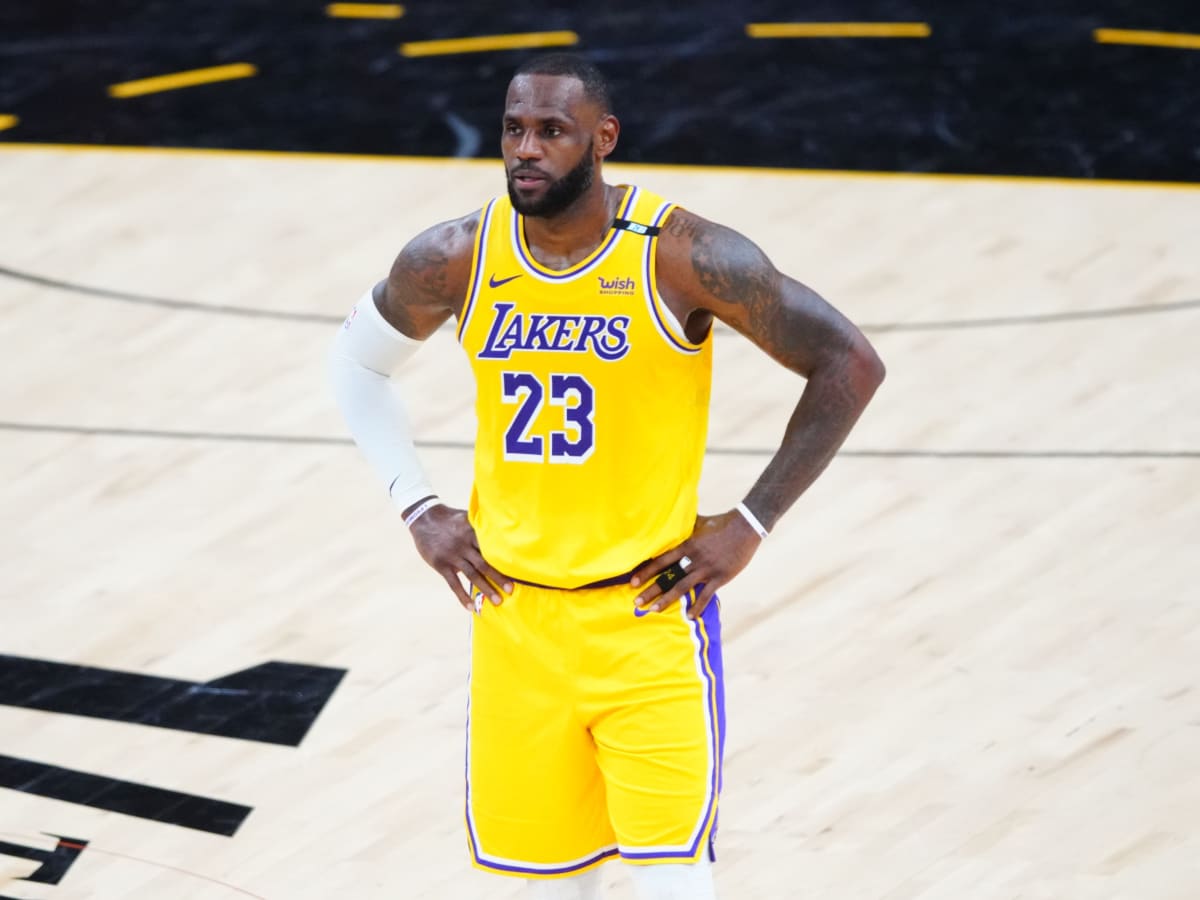 Picture of lebron james sales in a lakers jersey