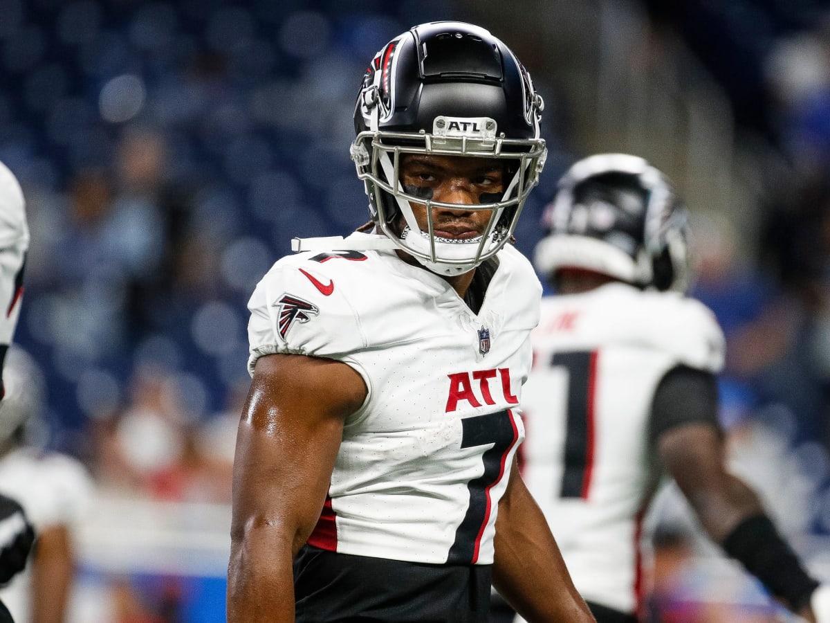 LOOK: Atlanta Falcons Reveal Week 10 Uniforms vs. Arizona