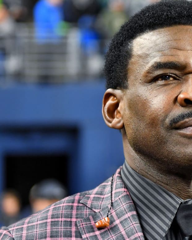 Cowboys Icon Michael Irvin Offers Kooky Take On Corona ... Beer ...