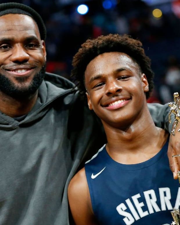 Lakers: Photo Of LeBron James' Sons, Bronny And Bryce, Creates Internet ...