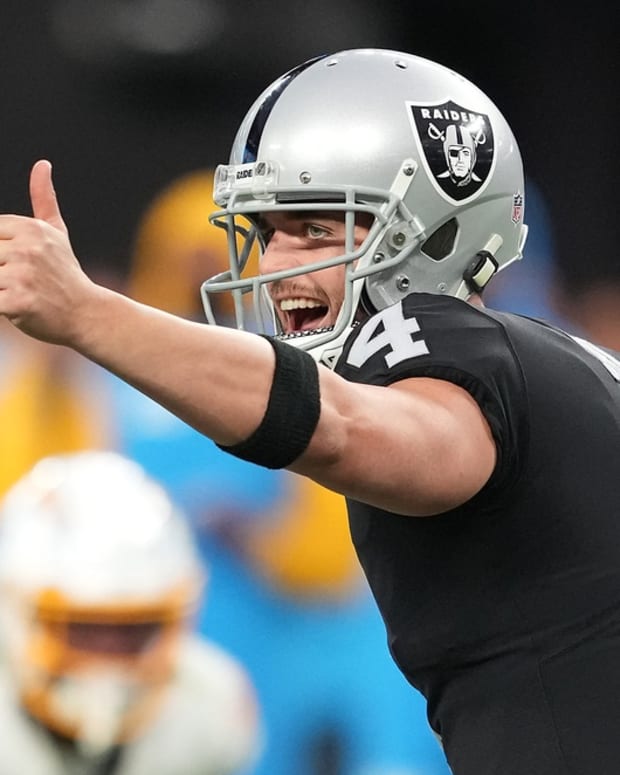 Derek Carr