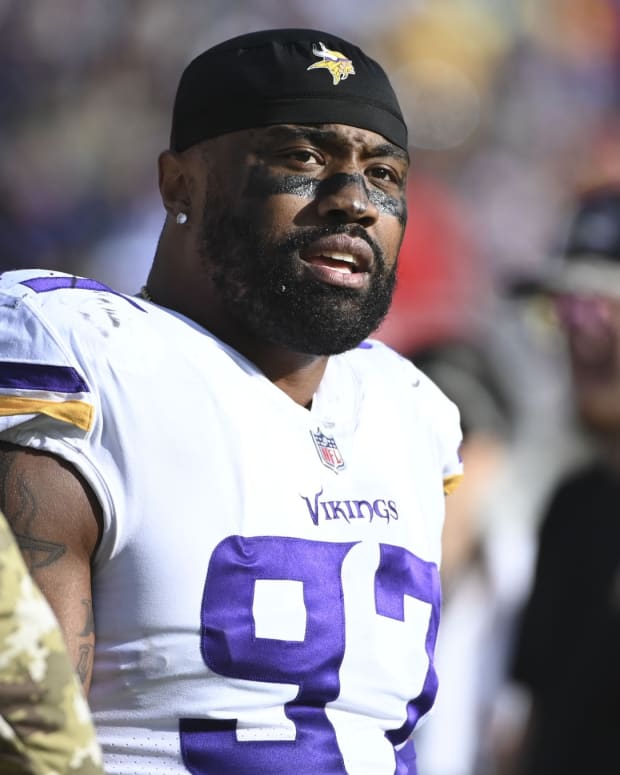 Everson Griffen charged with DWI after police saw 'reckless and erratic'  driving - Sports Illustrated Minnesota Sports, News, Analysis, and More