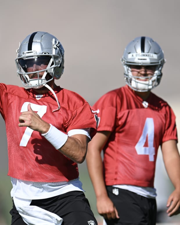 Raiders news: Jimmy Garoppolo begins training camp practices - Silver And  Black Pride