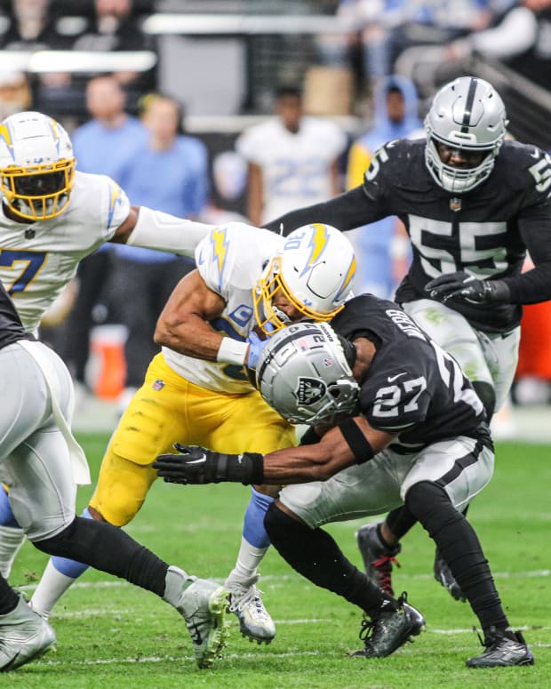 Raiders News: Nate Hobbs Learning From Marcus Peters & Marcus Epps