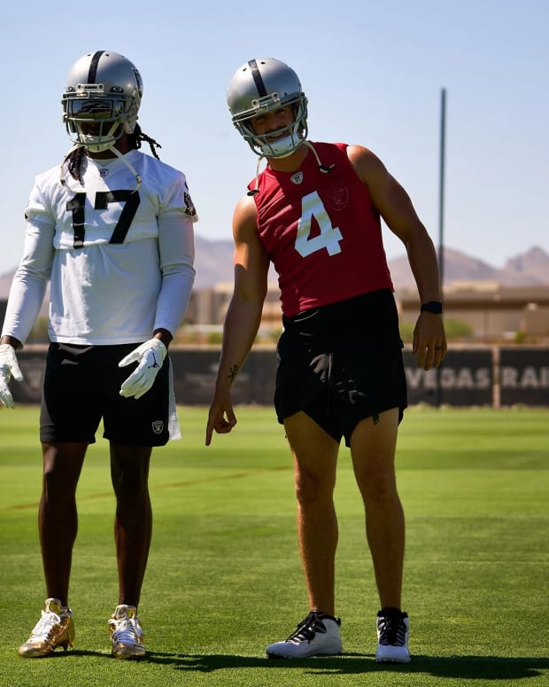 Raiders duo Jimmy Garoppolo, Davante Adams look to build chemistry in camp