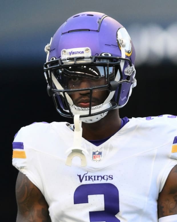 MLFootball on X: WOW: #NFL executives believe the Minnesota #Vikings could  be a dark horse to land 2019 MVP Lamar Jackson, per ESPN #NFL Insider  Jeremy Fowler. 