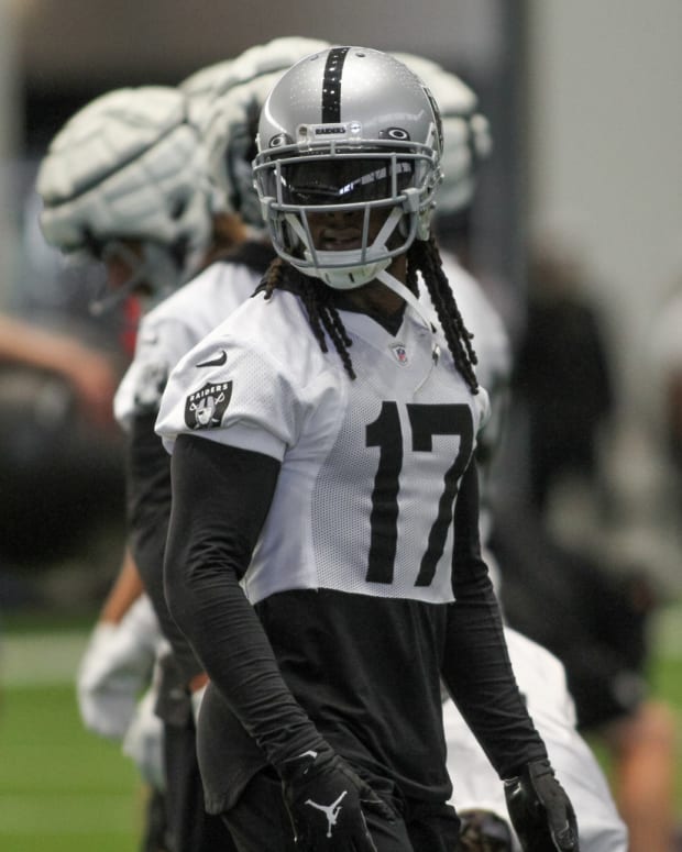 Las Vegas Raiders Insider Podcast: charges Dropped against Davante Adams -  Sports Illustrated Las Vegas Raiders News, Analysis and More