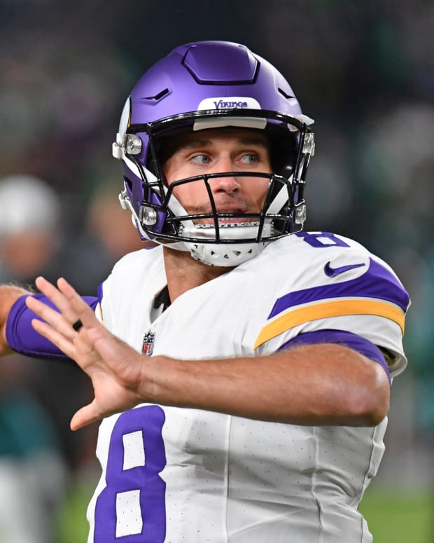 Minnesota Vikings cornerback Akayleb Evans (21) looks on before an NFL  preseason football game against the San Francisco 49ers Saturday, Aug. 20,  2022, in Minneapolis. (AP Photo/Abbie Parr Stock Photo - Alamy