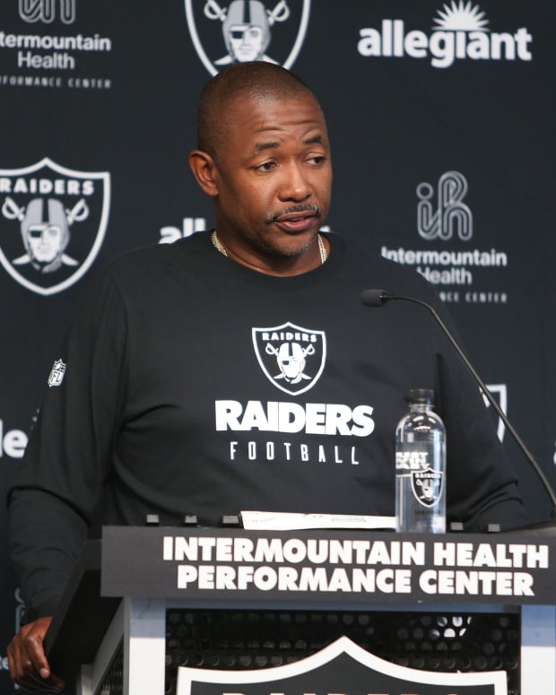 Raiders' DC Graham Entire Presser Chargers Week - Sports Illustrated Las Vegas Raiders News, Analysis and More