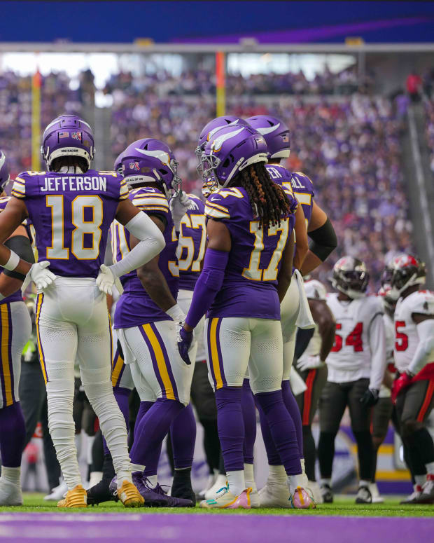 Vikings Snap Counts: Trying to replace Danielle Hunter North News - Bally  Sports