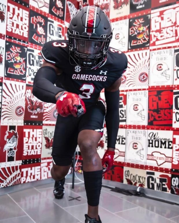 South Carolina football to retire Alshon Jeffery's jersey