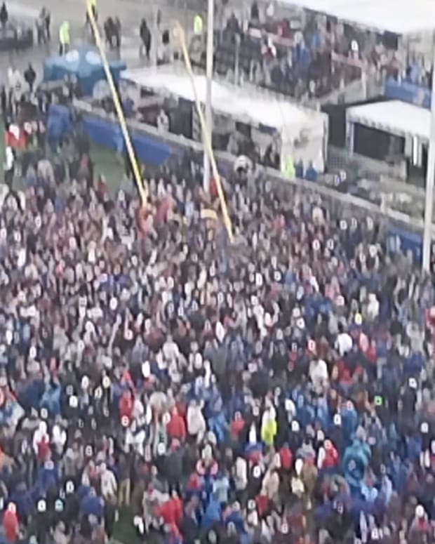 Kansas Fans Tear Down Goalposts After Oklahoma Win