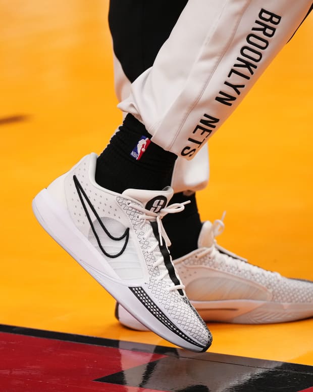 Nike Air Jordan 10 OU Oklahoma Sooners Cleats Size 11