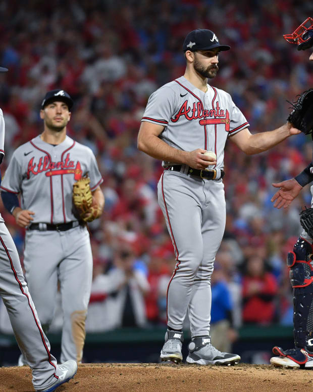 Braves salute clearance to service