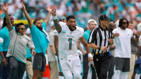 Inside the Dolphins's 'Explosive' Offensive Machine and the 'Great Mind'  Behind It - Sports Illustrated