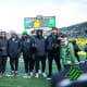 Oregon recruits pose for photos during a trip to Eugene.